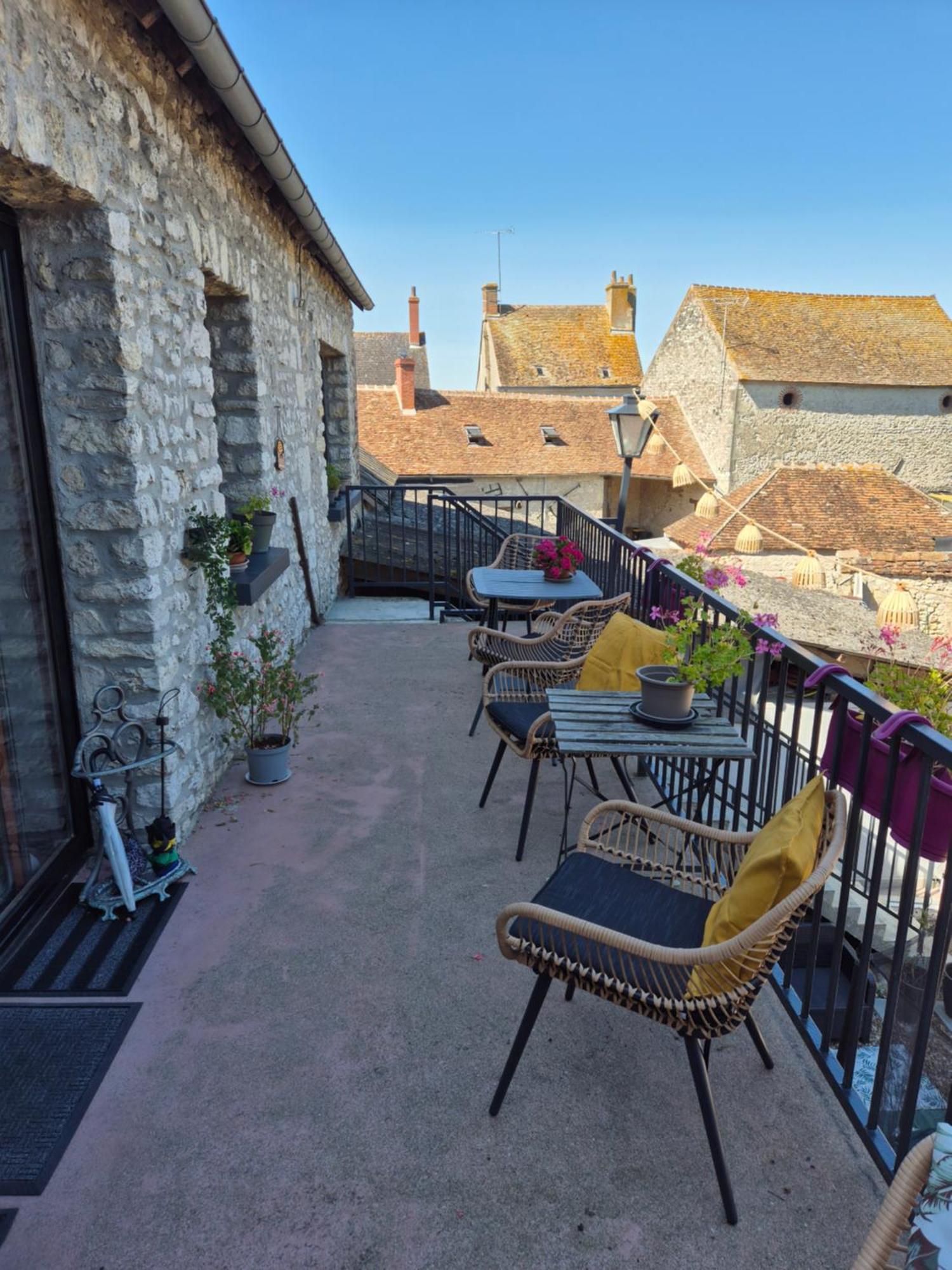 L'Eden Cache Hotel Beaune-la-Rolande Exterior foto